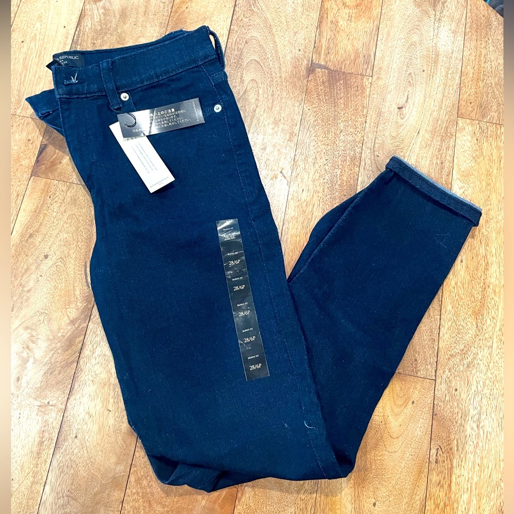 Banana Republic Skinny Fit Size 28/6P-BRAND NEW w/ TAGS